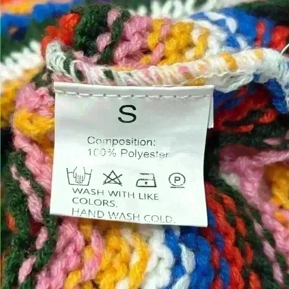 Western Chevron patterned crochet sweater with rolled neck. Size: S Bell sleeves - Picture 6 of 6